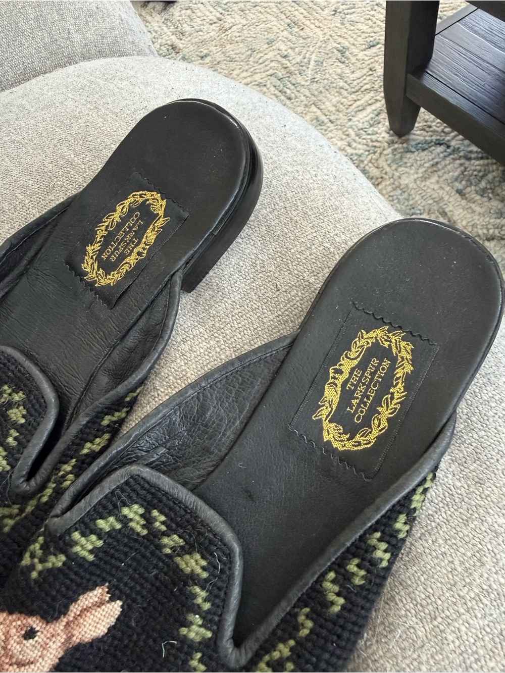 Hand-Embroidered Rabbit Black Slip-On Loafers - Picture 2 of 4